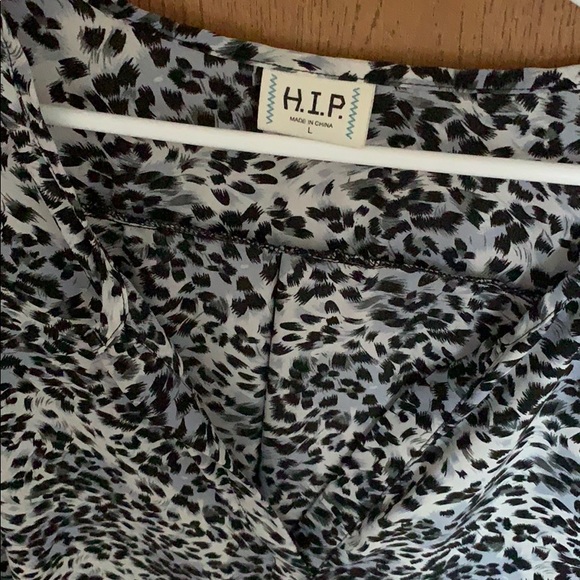 Women’s HIP Three Quarter Length Blouse - Picture 4 of 5